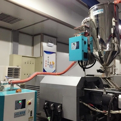 स्वचालित 30L/H प्लास्टिक Dehumidifying ड्रायर 45C हवा आउटलेट तापमान उन्नत Desiccant ड्रायर