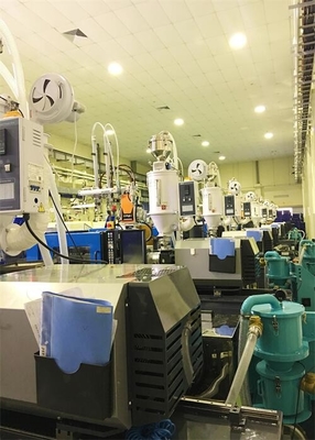 गैर हीड्रोस्कोपिक पीई प्लास्टिक हूपर ड्रायर 380V / 50HZ Granules राल सुखाने के लिए