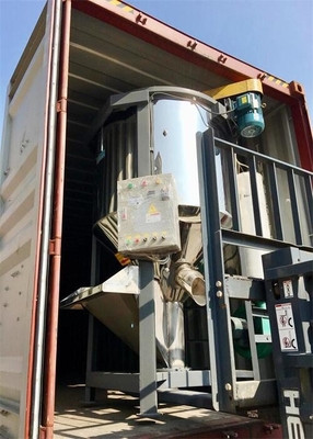 ग्रे कार्यक्षेत्र प्लास्टिक Granules मिक्सर मशीन स्टेनलेस स्टील OVM-2000