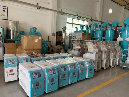 प्लास्टिक इंजेक्शन मोल्डिंग के लिए 9KW इलेक्ट्रिक ऑयल मोल्ड तापमान नियंत्रक