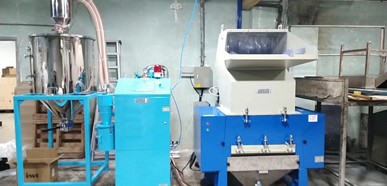 SKD प्लास्टिक पुनर्चक्रण दानेदार मशीन, 3.75kw औद्योगिक प्लास्टिक श्रेडर